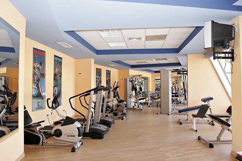 Xperience Kiroseiz Parkland Hotel Sharm el-Sheikh Eksteriør billede A typical gym
